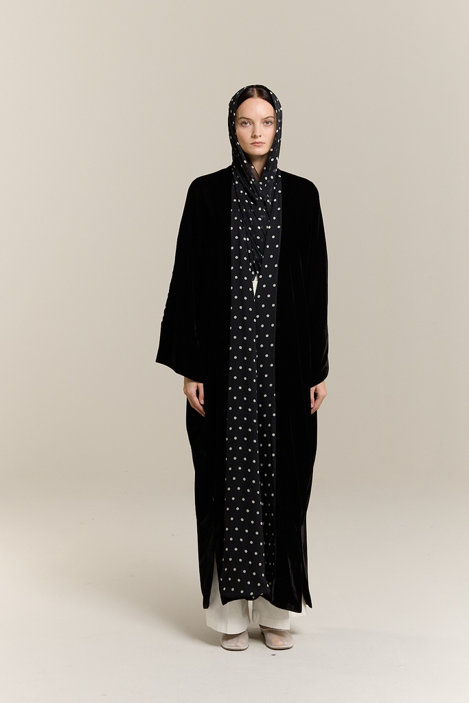Polka Dots Black