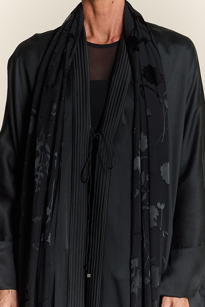 Soft Floral Black