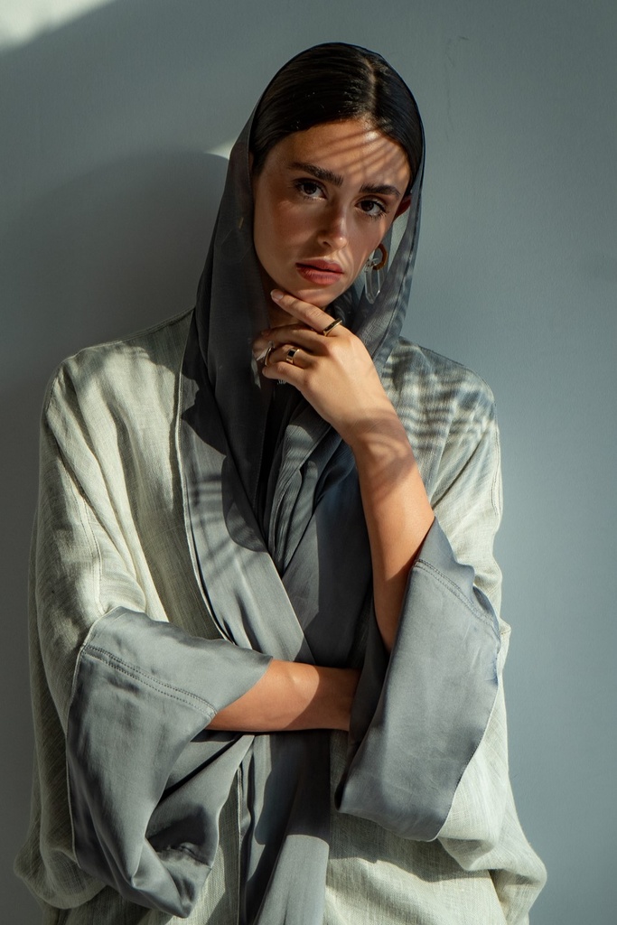 L'aube Grey